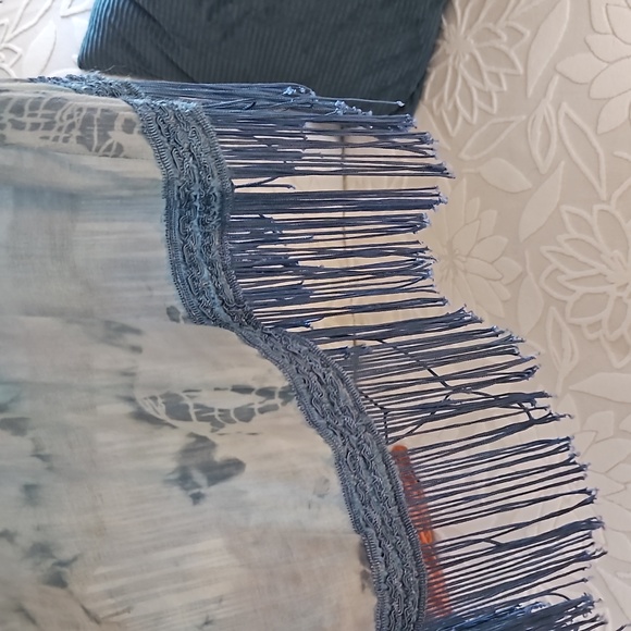 Staring at Stars Fringe Kimono - Picture 6 of 7